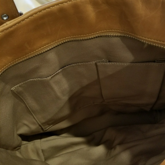 Authentic Coach Hampton Camel Brown Leather Bag - Picture 7 of 8